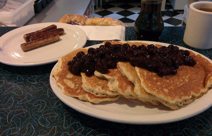 Park Ridge Breakfast - Lola's Diner